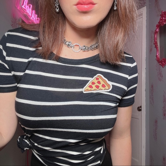 Super Soft Striped Pizza 🍕 Tee - Picture 3 of 6
